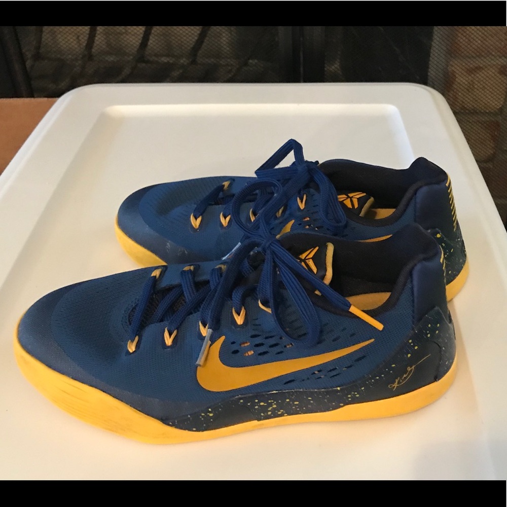 Nike Kobe Bryant Basketball Shoes